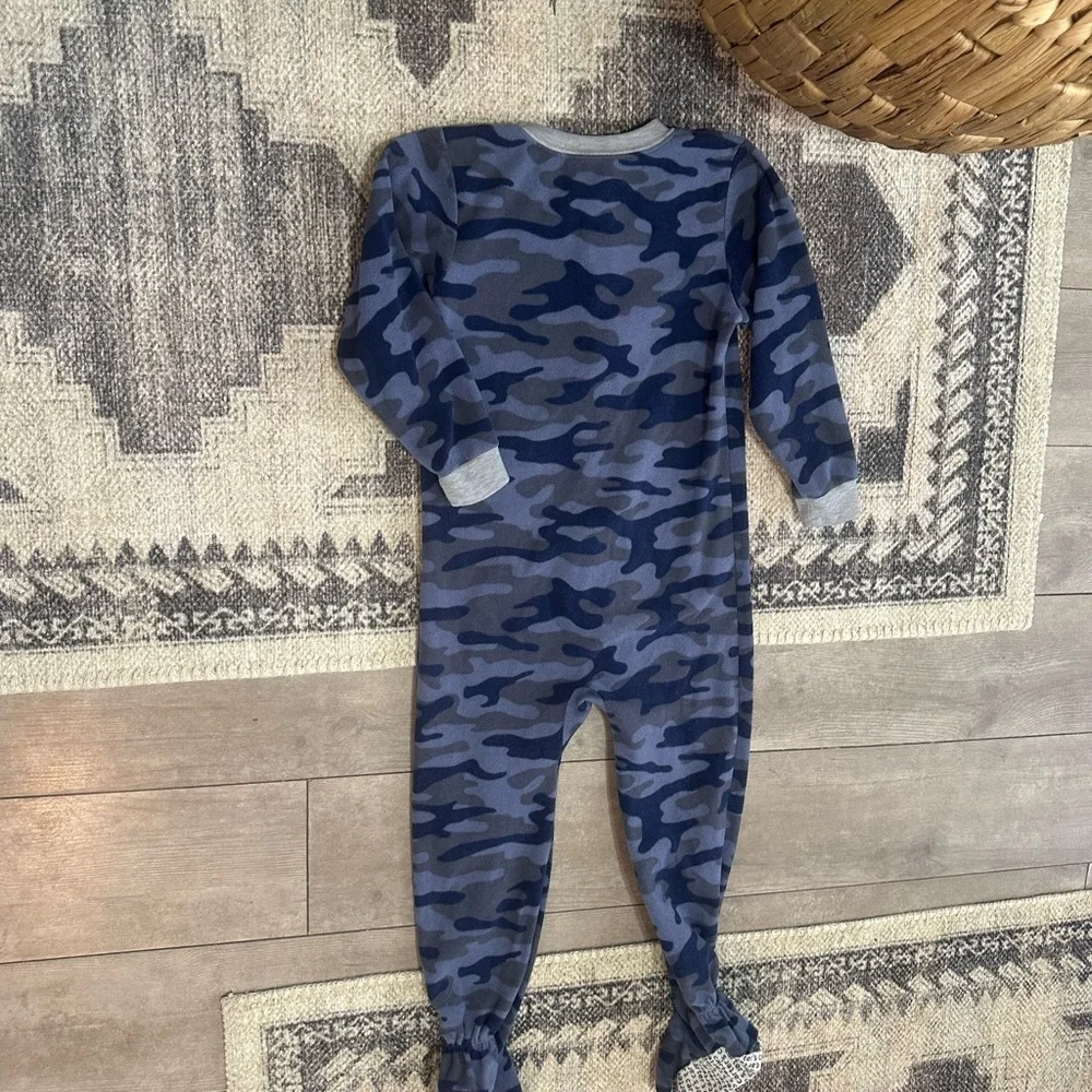 Carter's 5T Boy Camo Fleece Zip Footie Pajamas Navy Camouflage with Dog Design